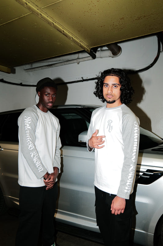 GREY/WHITE LONGSLEEVE TEE